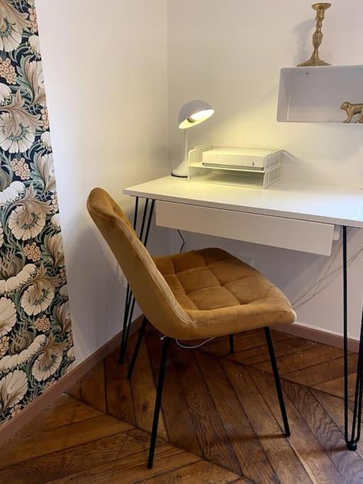 Studio Le 17 Pres De Paris Apartment Montlhery Exterior photo